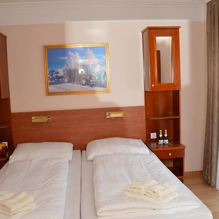 Private Room Pyrkerstrasse Bad Hofgastein Room photo