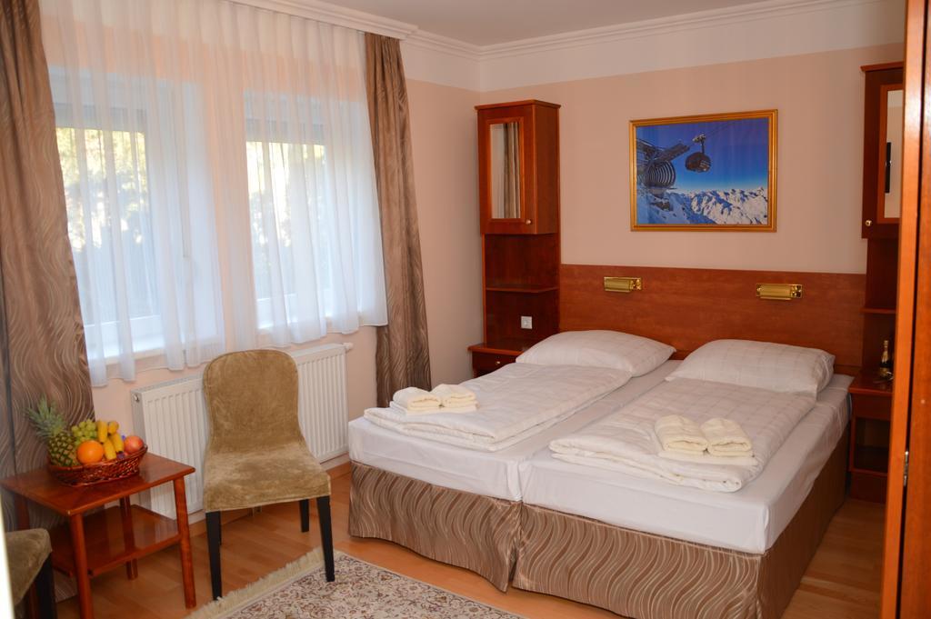 Private Room Pyrkerstrasse Bad Hofgastein Room photo